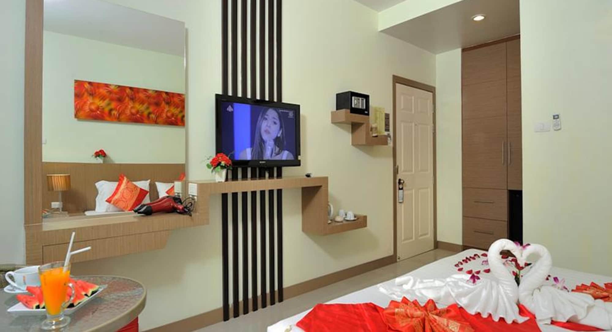 Pimrada Hotel Patong Extérieur photo