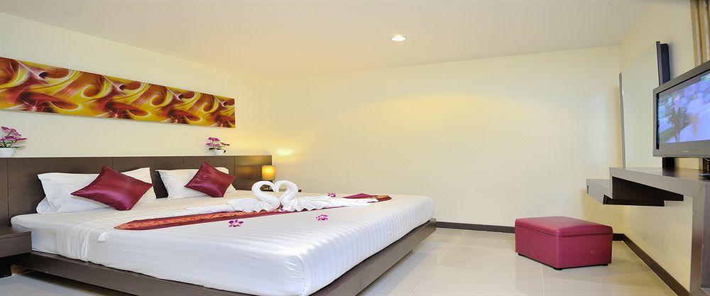 Pimrada Hotel Patong Extérieur photo