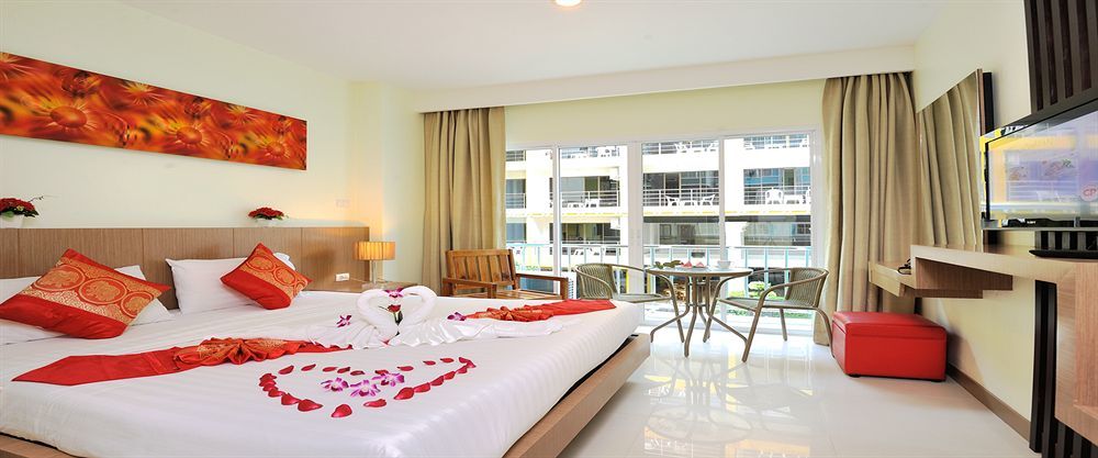 Pimrada Hotel Patong Extérieur photo
