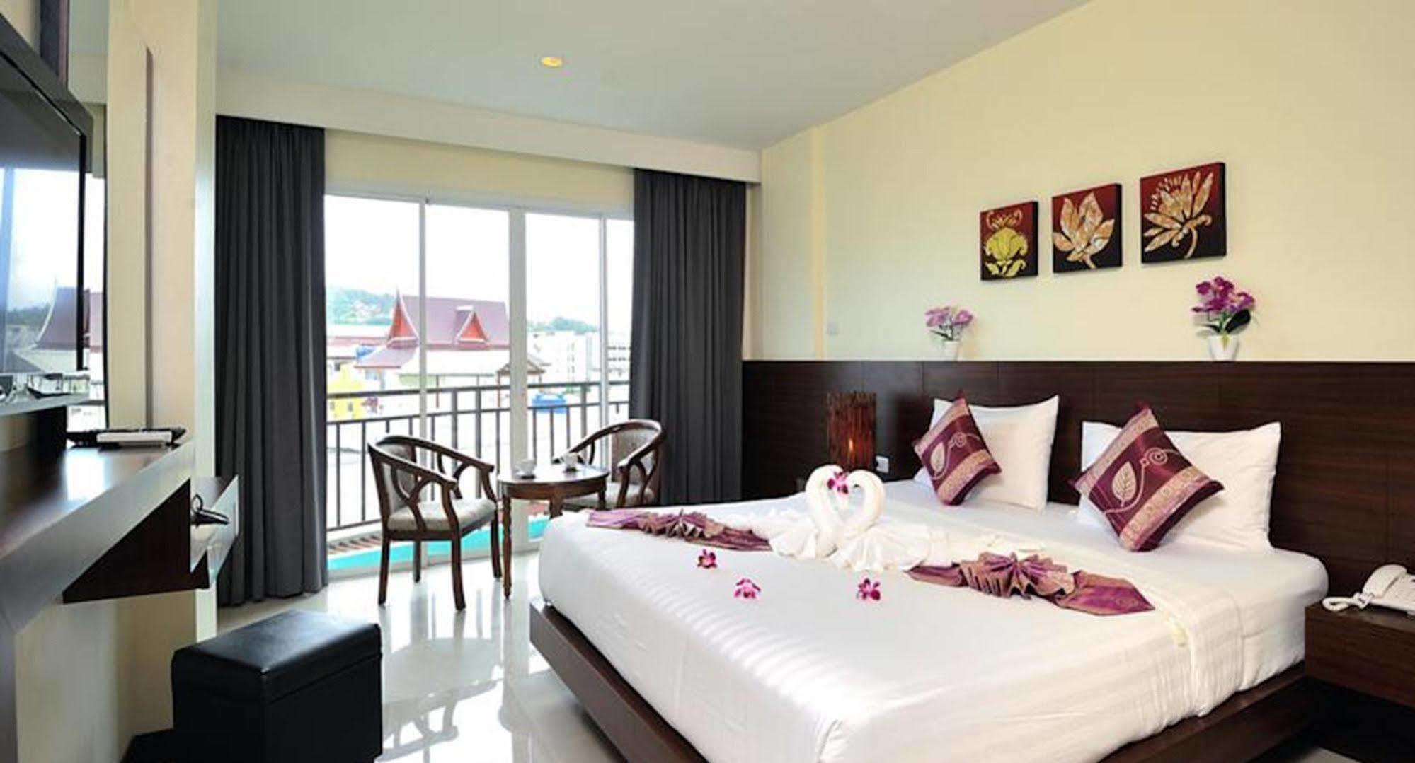 Pimrada Hotel Patong Extérieur photo