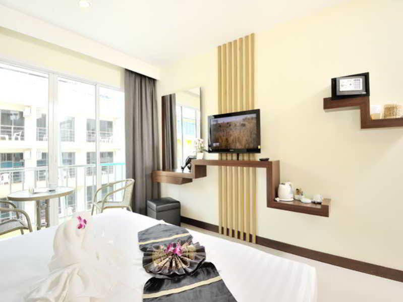Pimrada Hotel Patong Extérieur photo