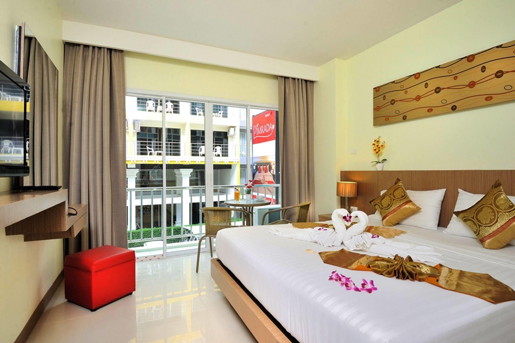 Pimrada Hotel Patong Extérieur photo